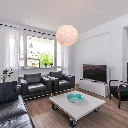 66 - Stylish Two Bedroom In Lozenets District By Flat Mаnager София